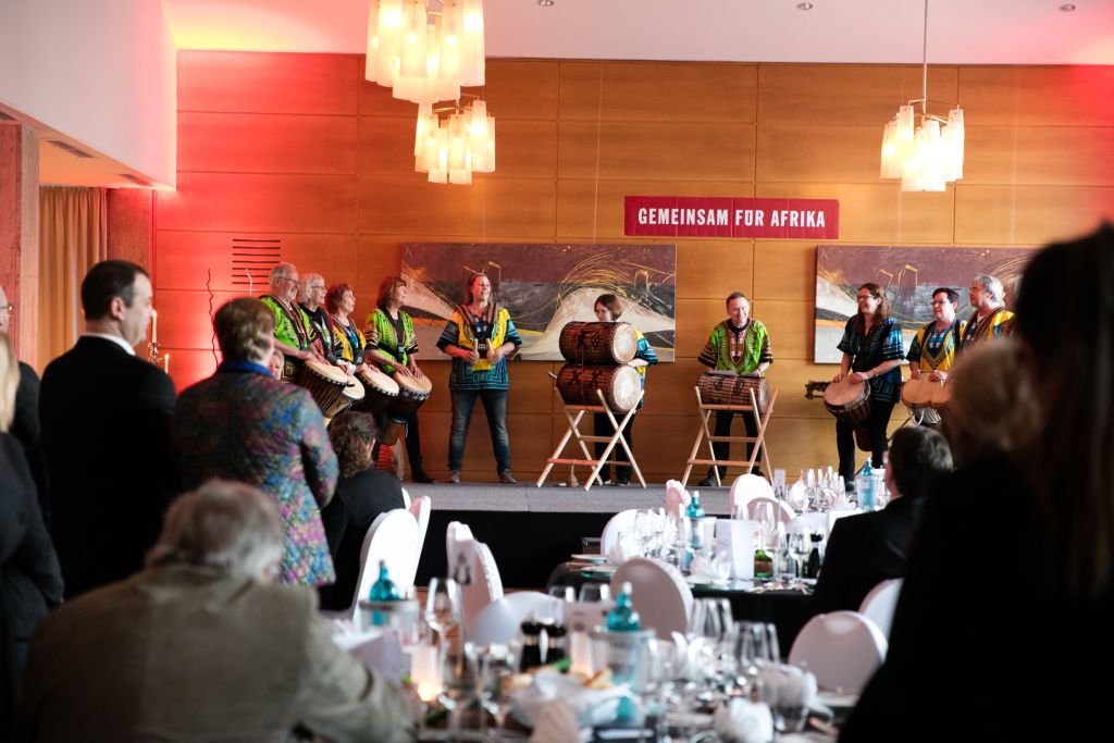 Azubis starten Spendenaktion für GEMEINSAM MIT AFRIKA