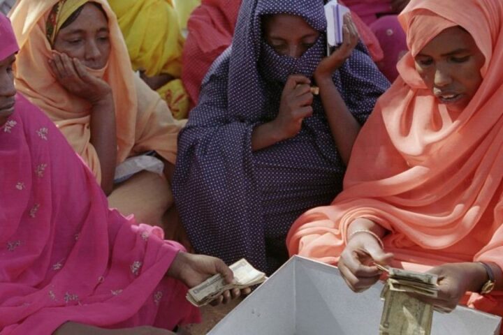Frauen-Spargruppe im Tschad._©Care Deutschland-Luxemburg