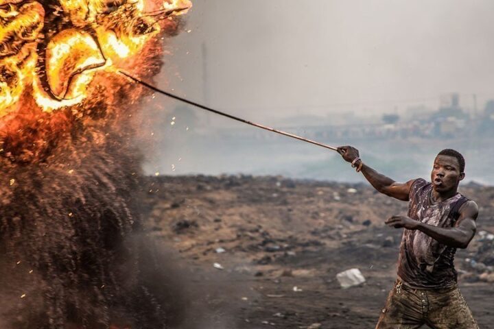 Der Dokumentarfilm „Welcome to Sodom“ lässt die Zuschauer hinter die Kulissen von Europas größter Müllhalde mitten in Afrika blicken._©Welcome to Sodom