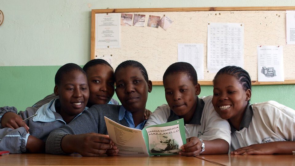 Quiz Sekundarschule - Lesende Schülerinnen