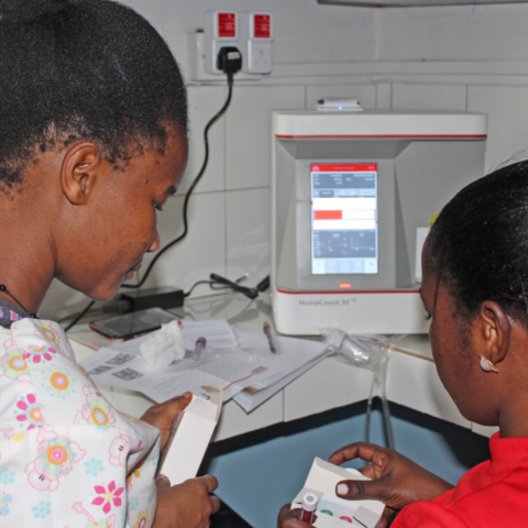 GLOBAL CARE in Uganda: Grundlegende medizinische Versorgung in ländlichen Regionen