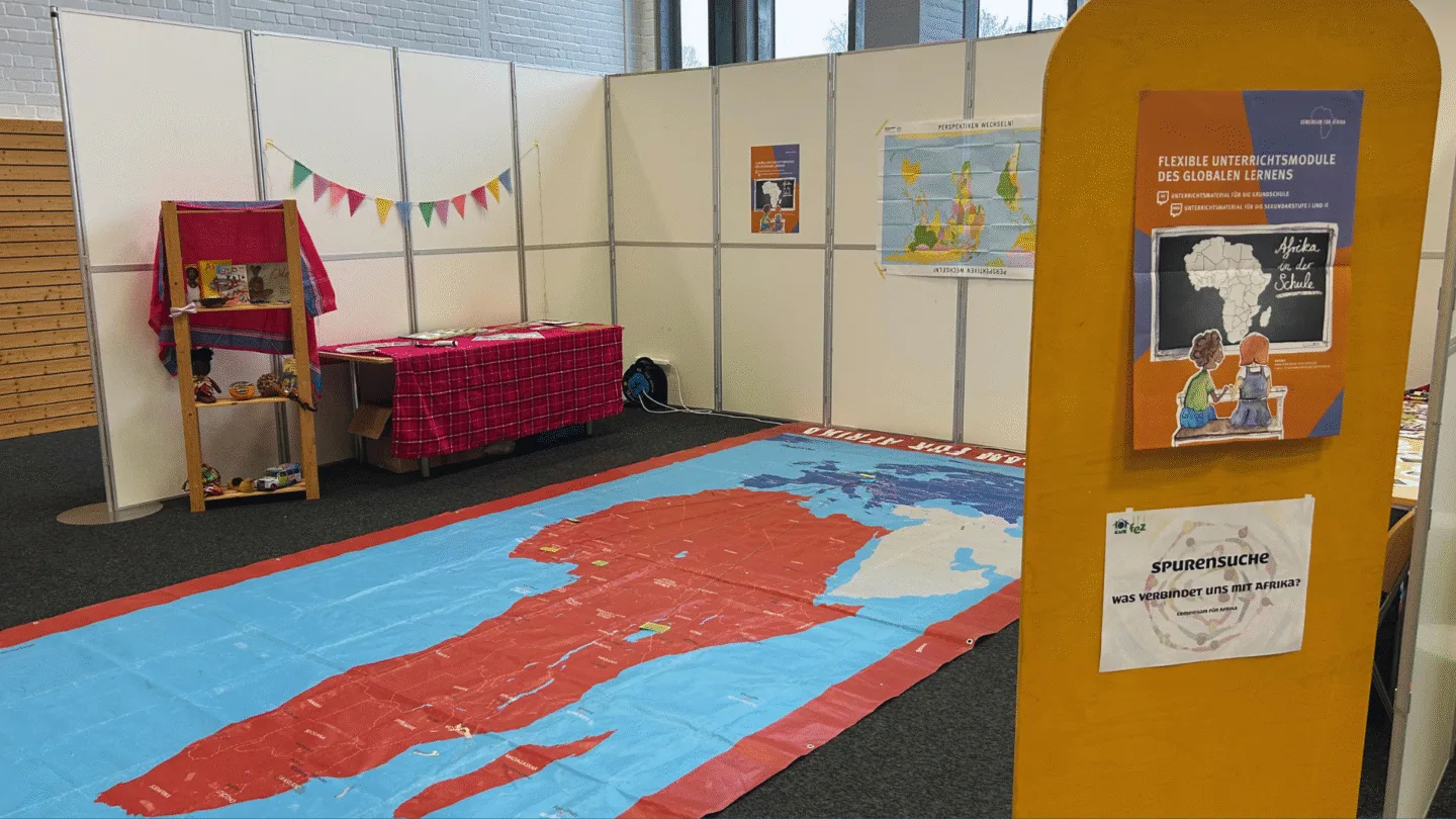 Der Stand von Gemeinsam mit Afrika auf dem benbi-Mitmachwochenende zum Thema 